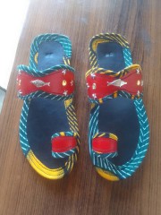 SANDALES