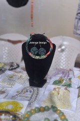 COLLIER ET BOUCLE D'OREILLES